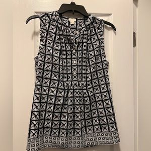 J.crew navy and white sleeveless button top. Size 2. Great condition!